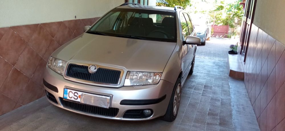 Vând Skoda Fabia