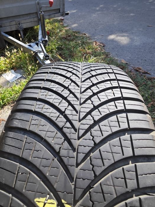 225 55 17Goodyear vector Gen 3