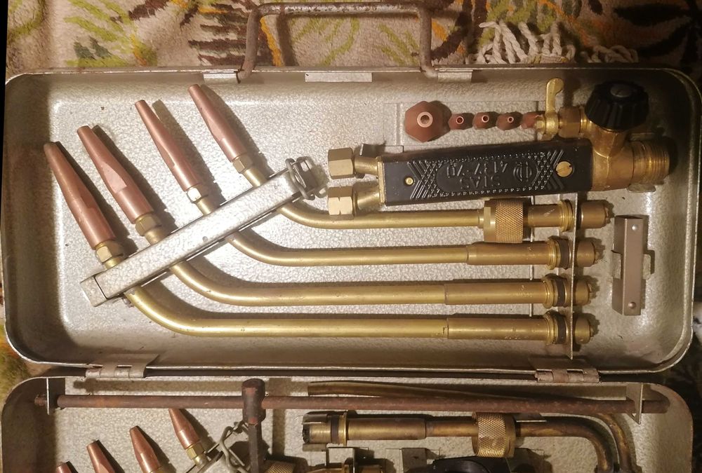 Trusă completă pentru sudare și tăiere oxiacetilenică