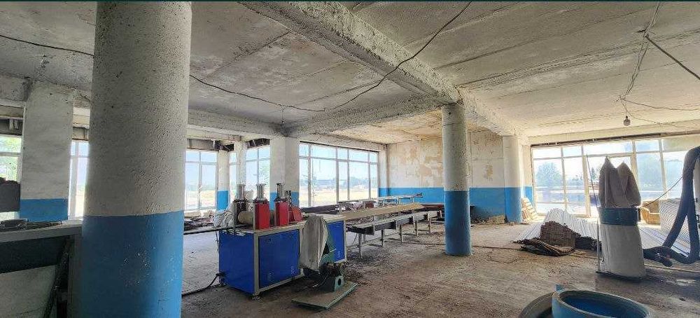 Продается Коммерческое Помещени 2800 м2 на круге Рохат