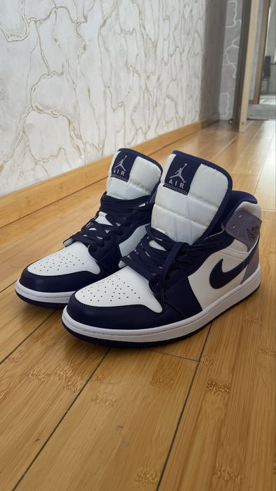 Кроссовки оригинальные, стильные, легкие