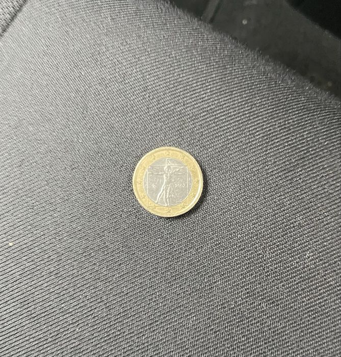 Рядка евро монета италия 2002 г