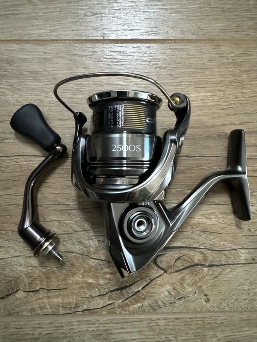 Mulineta Shimano Twin Power 2500 S