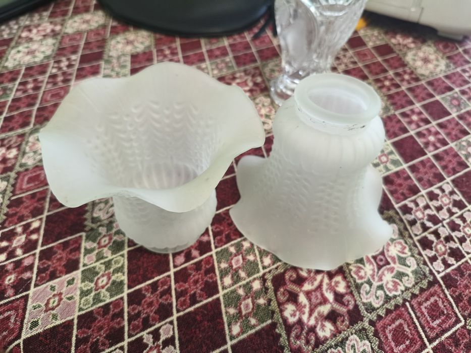Чашки за полилей и кристална ваза