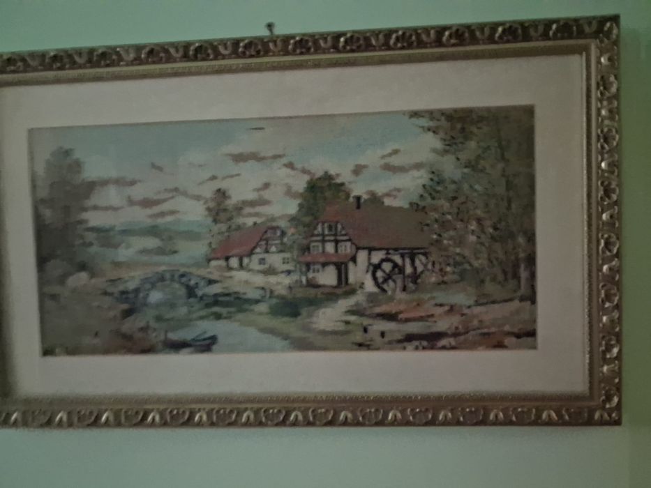 Vând goblenuri detalii la telefon