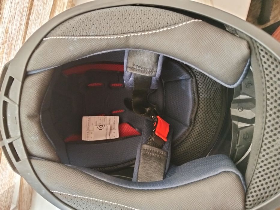 Продам шлем мотоциклетный