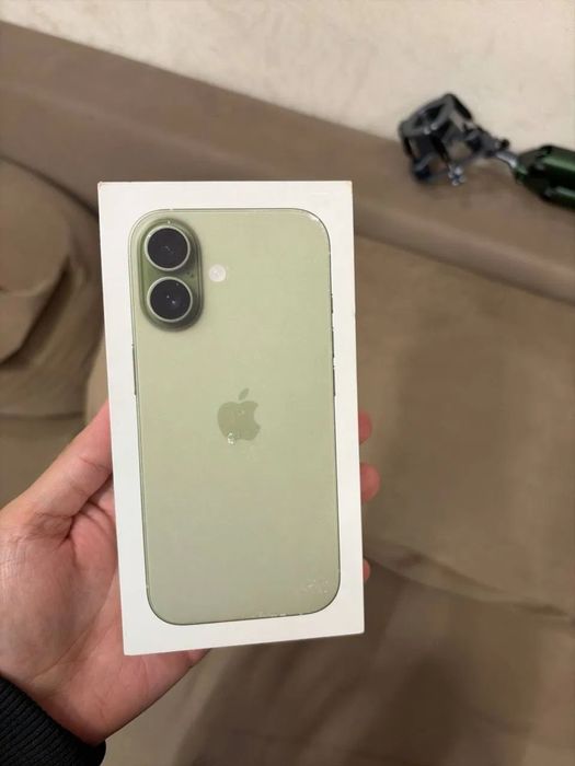 Apple 17 Sage 256 Sim + E sim Новый