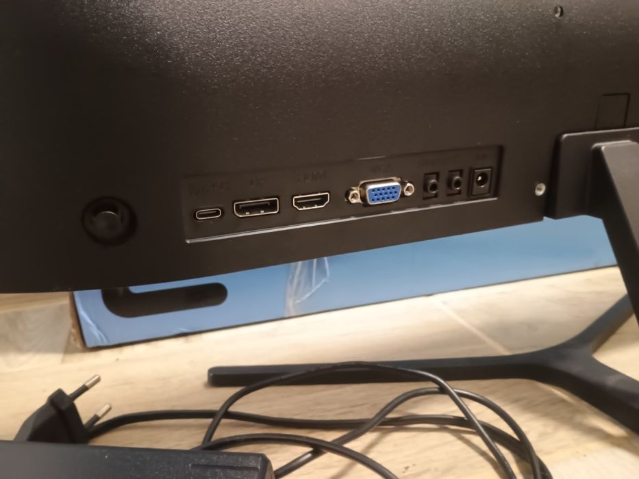 Monitor Tesla 24" 100hz  - NOU