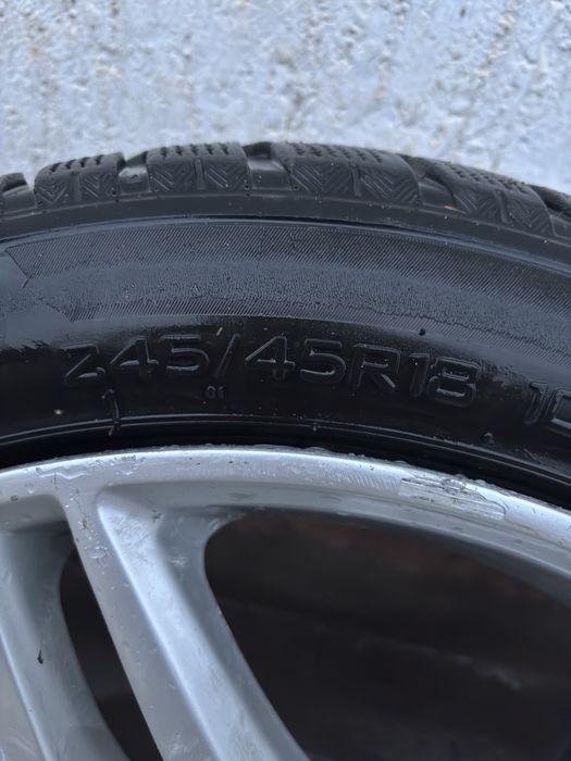 В продаде AMG диски разна широкие