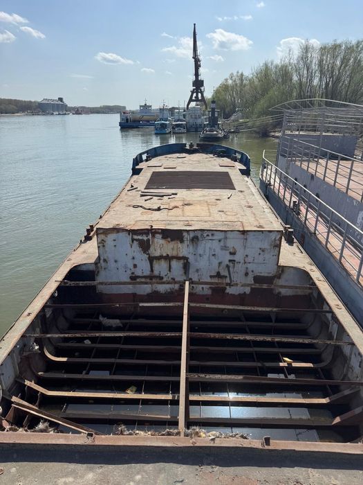 Ponton de acostare /Construcție plutitoare