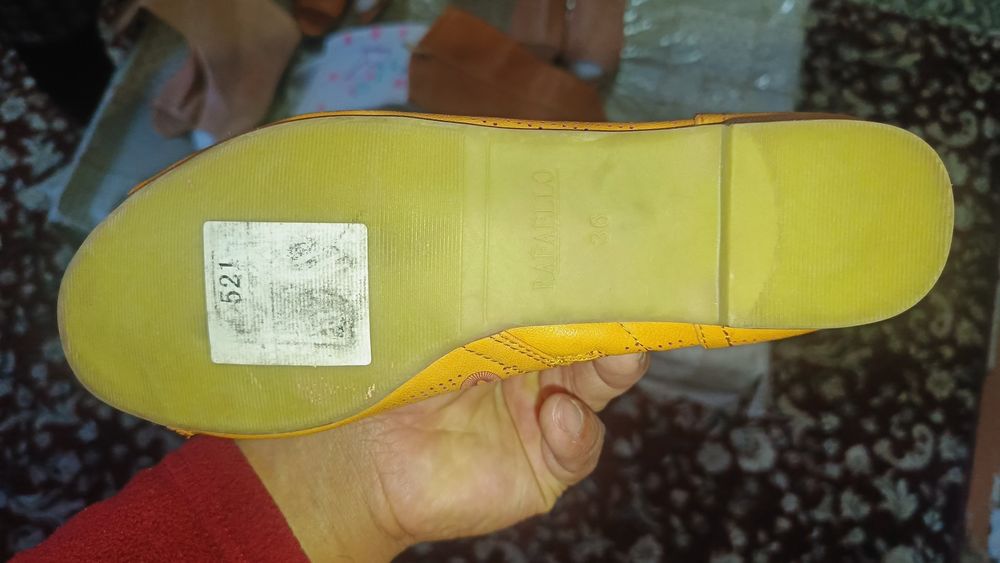 Женский обувь сотилади холати Янги