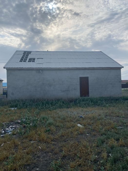 Жер үй сатылады.