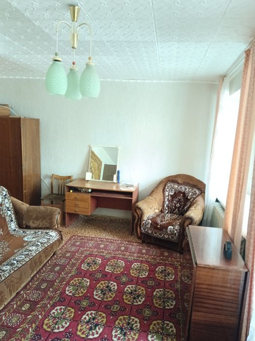 Продам 2 х комн квар . 3-22-1 этаж