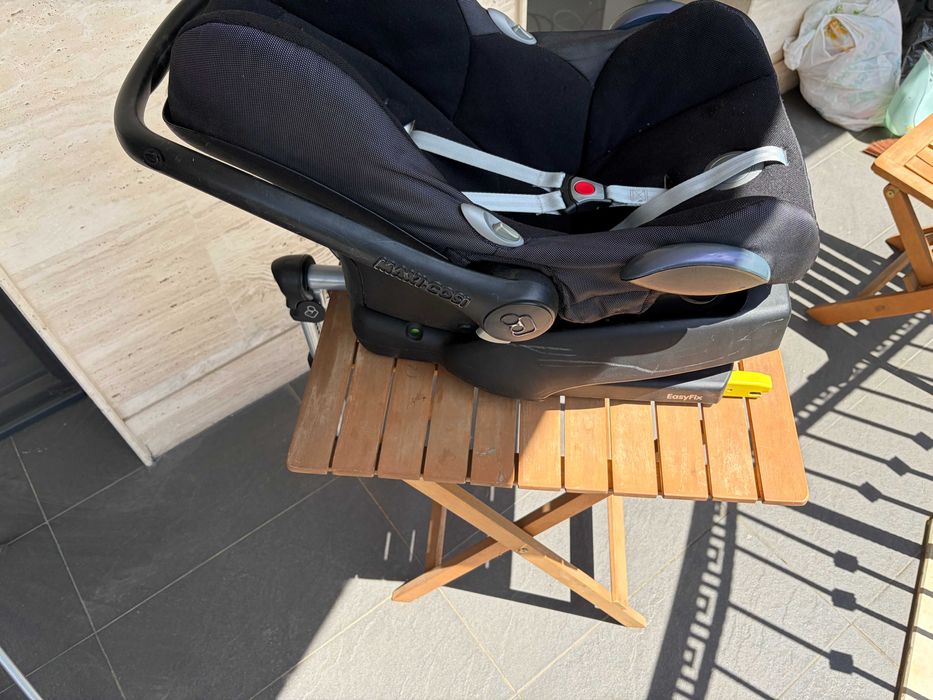 Maxi Cosi CabrioFix кошница/столче за кола + ISOFIX база, от 0+ месеца