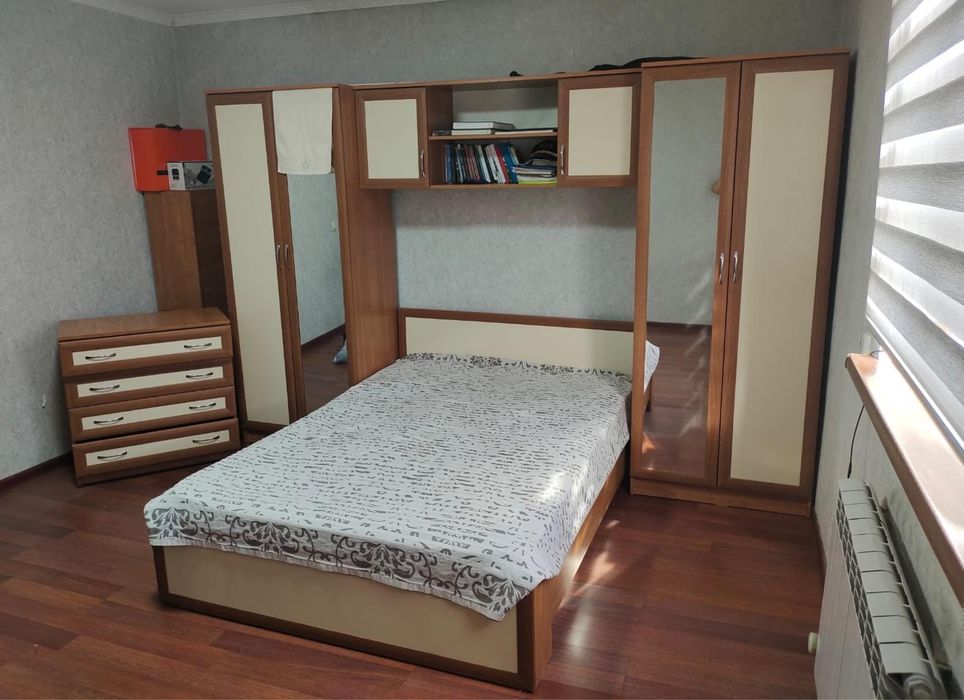Спальный гарнитур