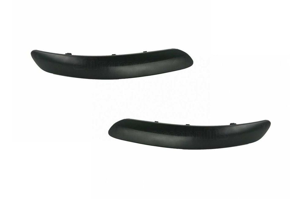 Маска решетки спойлер лайсни в предна броня Vw Golf 5 Plus