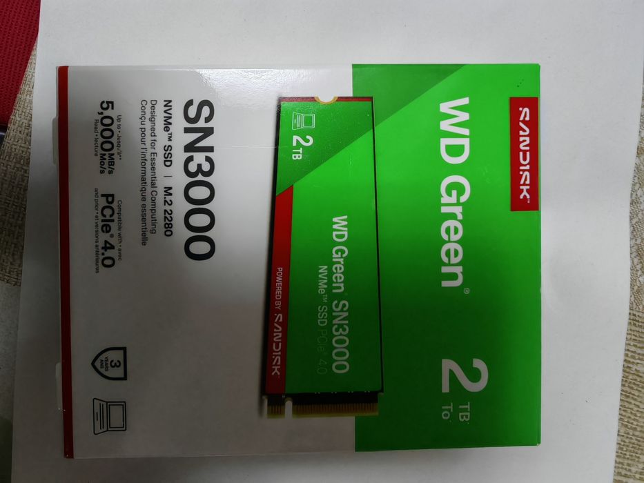 Vând SSD Western Digital Green SN3000 NVMe SSD, 2T