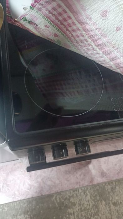 Продам индукционную плиту Hansa