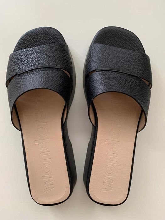 Saboti piele Wonders (Spania) marime 38, negru