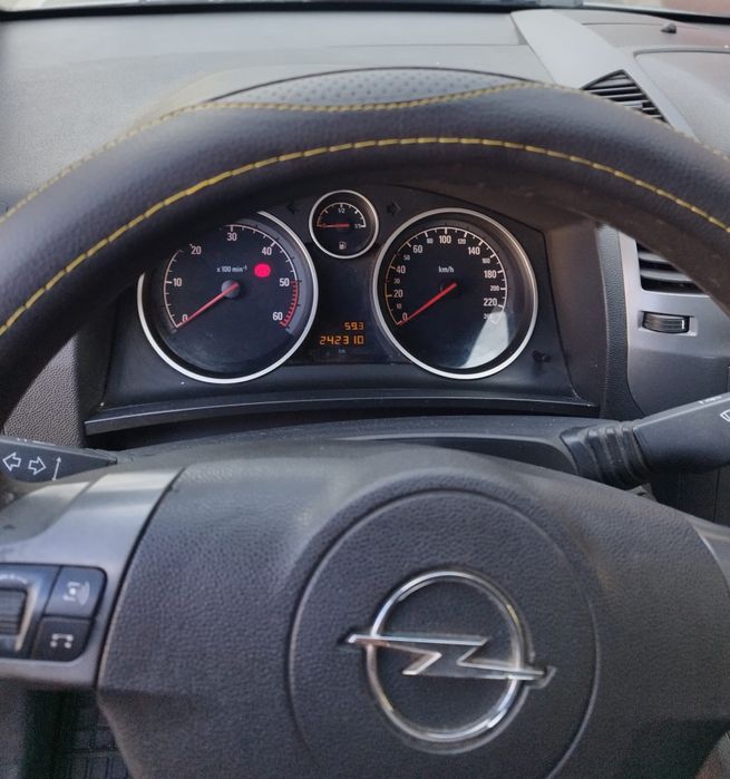 Vind opel zafira 1,9 tdi 2007