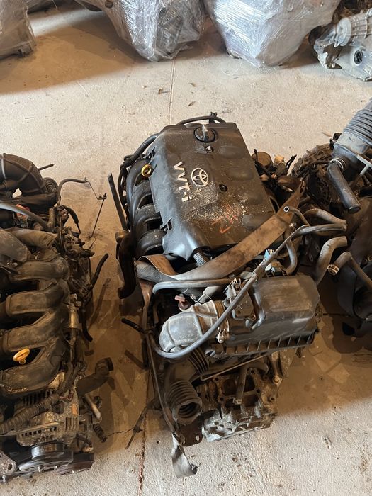 Двиготеля и АКПП  все модели  тоета