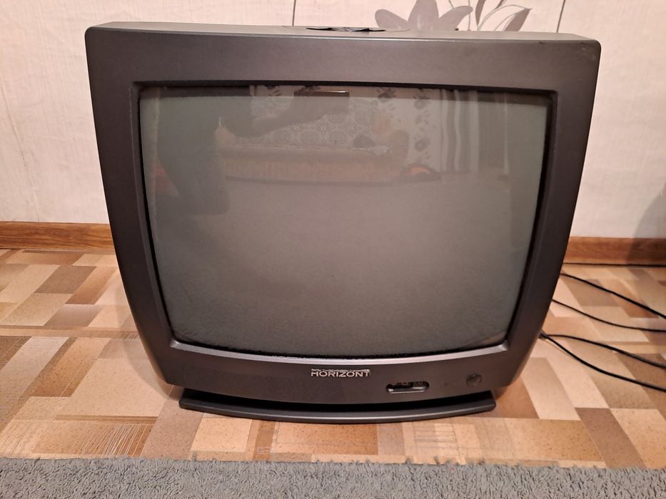 Телевизор продам