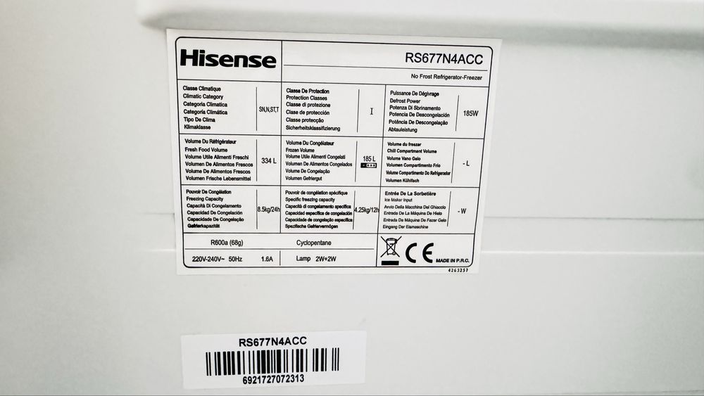 Hisense RS677N4ACC
