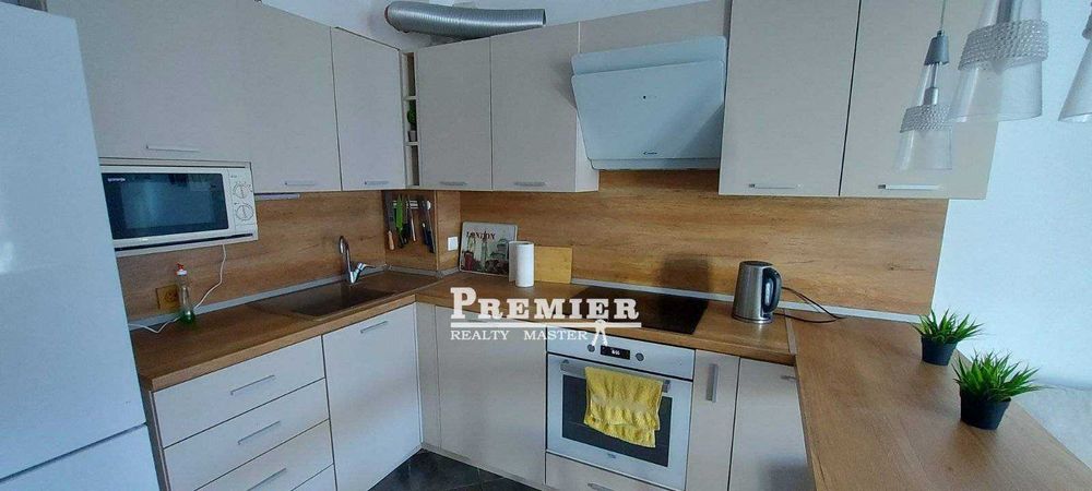 Продава се Тристаен апартамент в Поморие - 60 кв.м за 1234 €/кв.м - Снимка #5