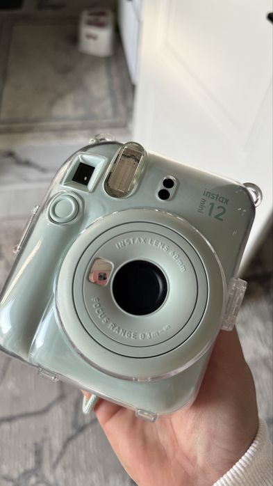 Пленочный фотопарат instax mini 12