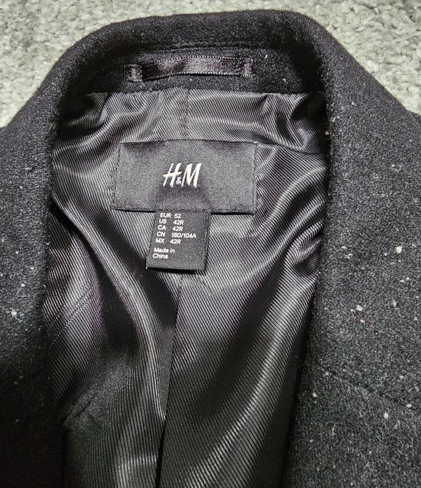 Sacou bărbați H&M
Purtat o singura data