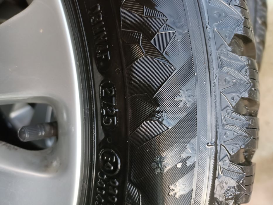 Vând 4 jante de Mercedes 16