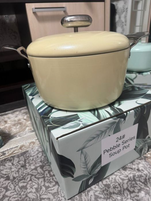 Продам набор кастрюль