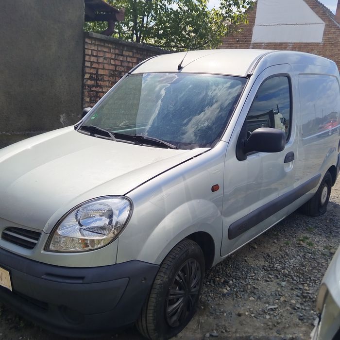 Bot/Fata completa Nissan Kubistar an 2003+(bara/capota/far/aripa/trage