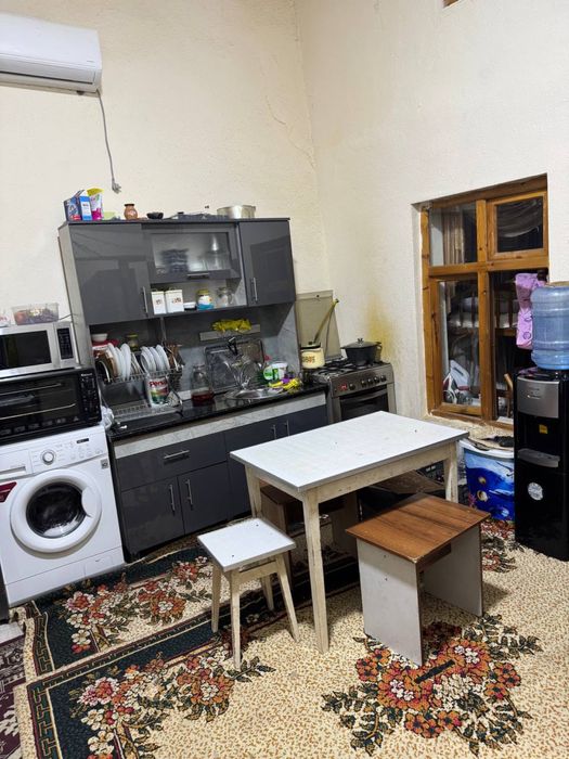 Uy sotiladi yashnabat rayon boysun kochasi 49a uy