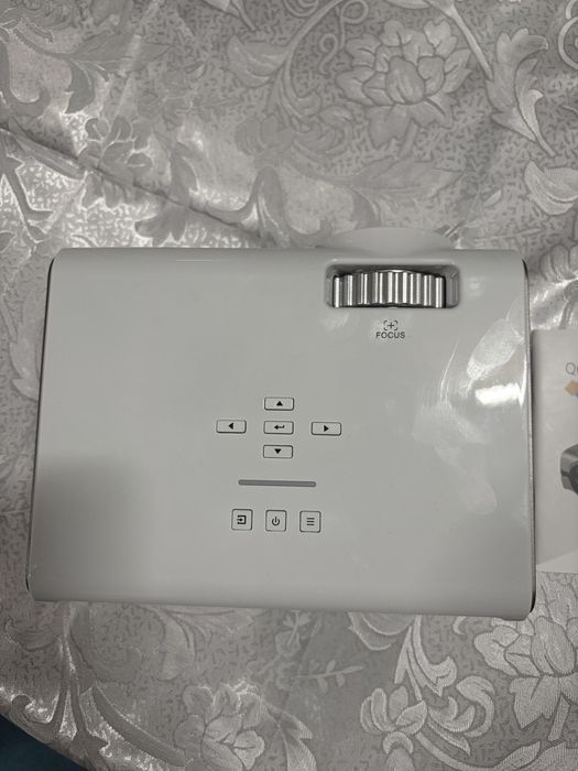 Mini video proiector. Leshp Led 3200lm 1080p 1920