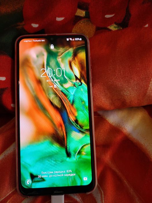 Продам телефон самсунг А20