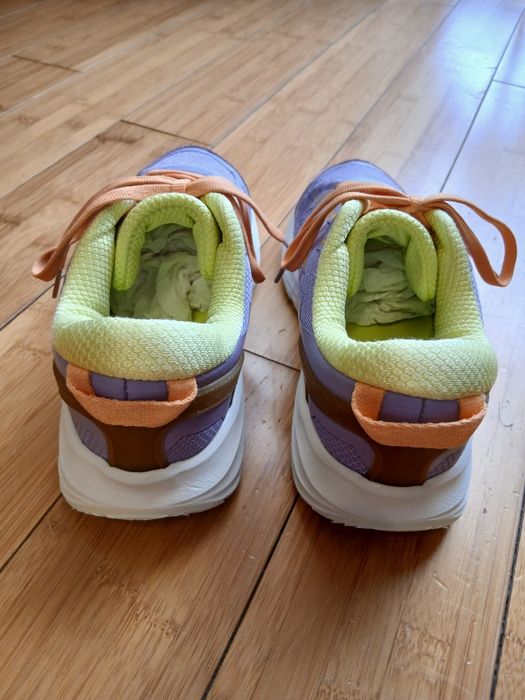 Incaltaminte sport/adidasi Reserved marimea 36