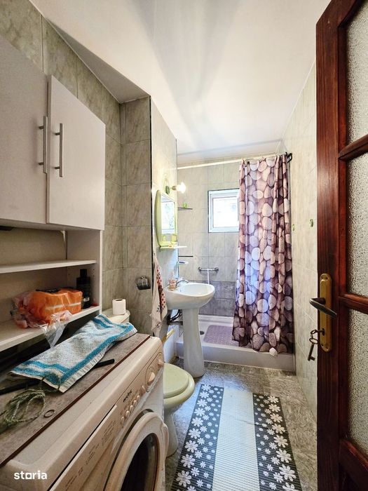 Apartament 3 camere, decomandat cu centrala - Micalaca Miorita