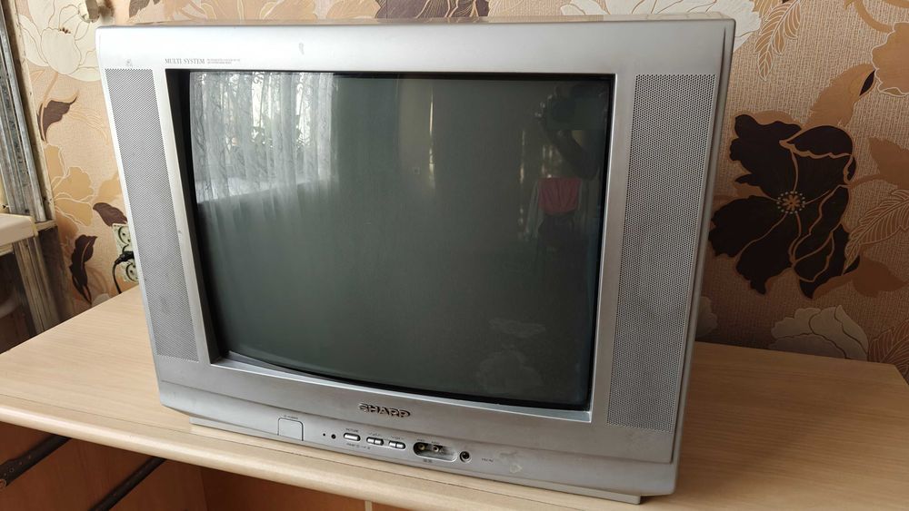Телевизор Sharp рабочий