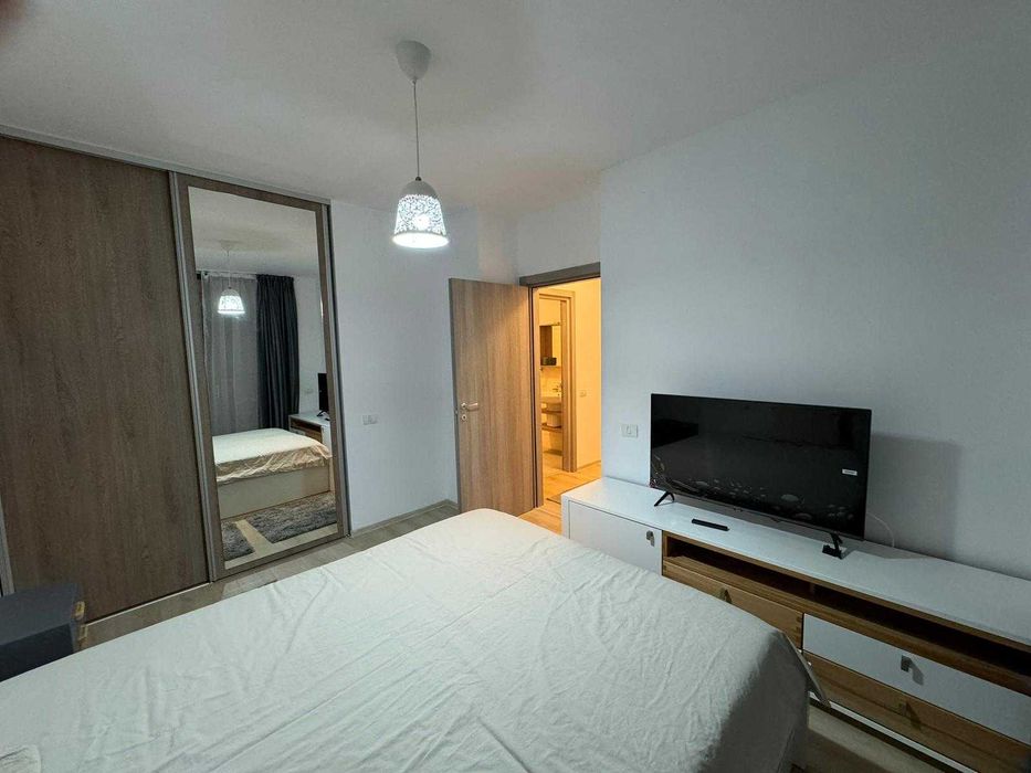 Inchiriez apartament