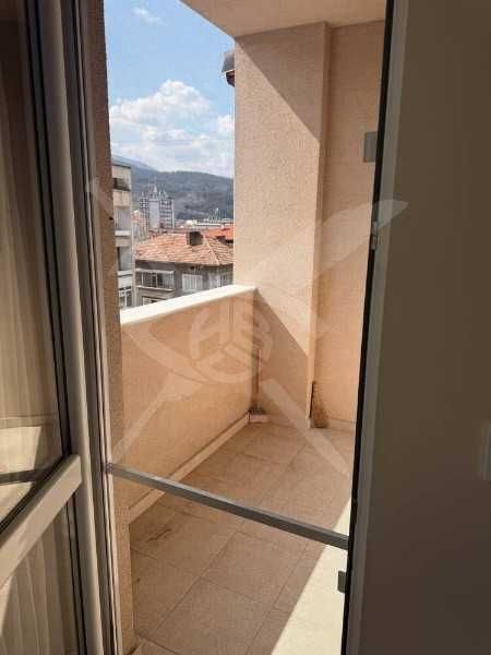 Дава се под наем Двустаен апартамент в Асеновград - 57 кв.м за 348.84 € - Снимка #2