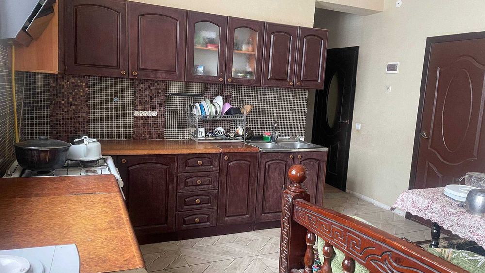 uy\hovli sotiladi, Tashmore