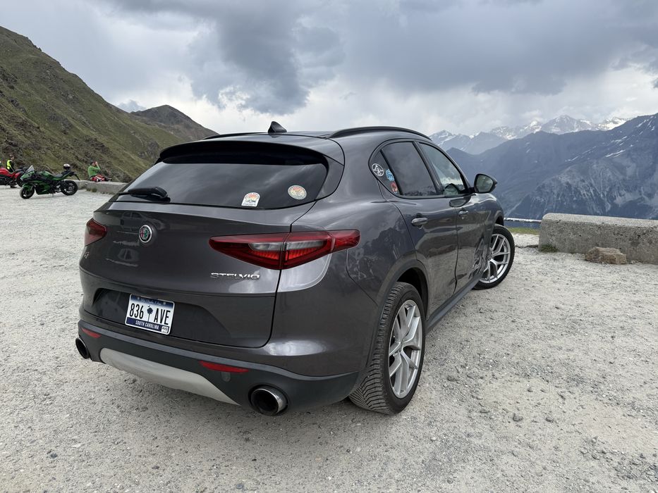 Alfa Romeo Stelvio Q4 TI Sport | 2.0 Turbo | 280 CP | 4x4 | Automat