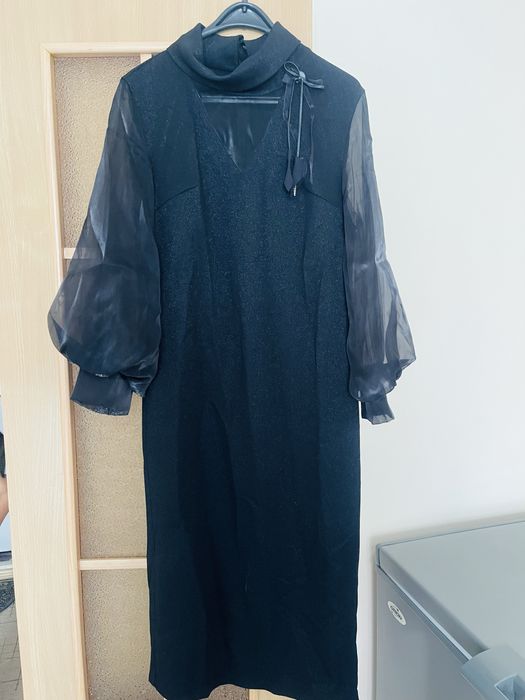 Продается вечерние платья