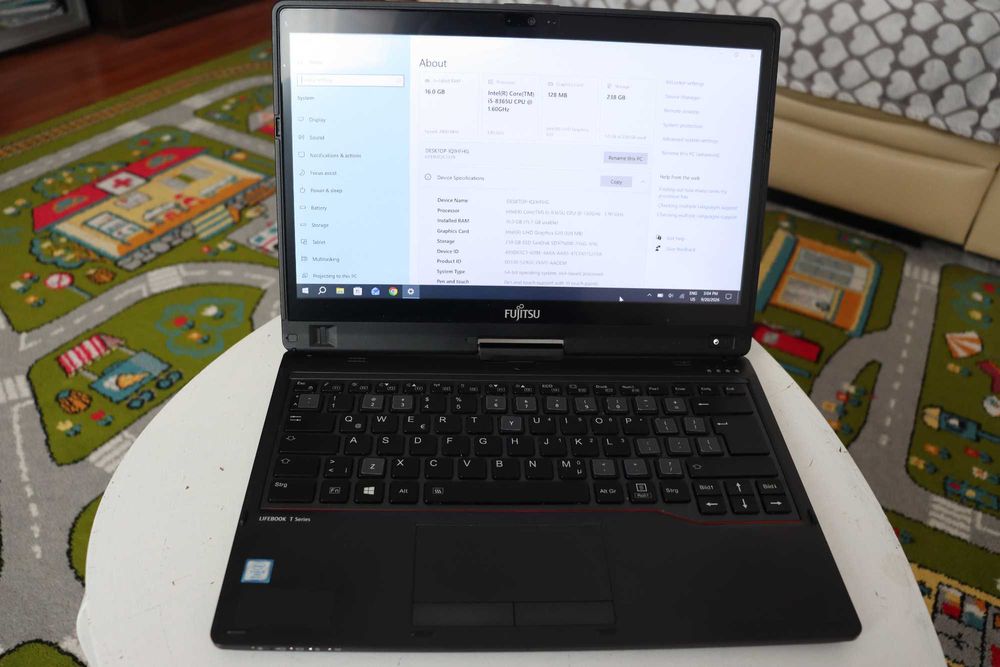 Laptop Fujitsu T939