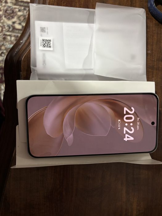 Honor-400 с гарантией куплено в октябре 2025