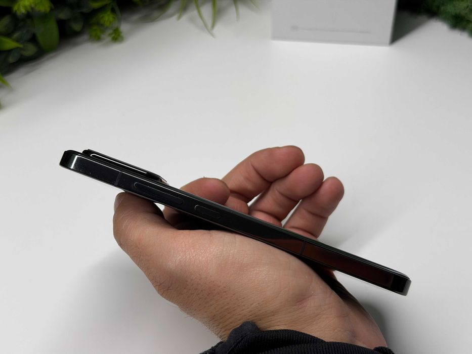 ! КаТо НоВ ! Xiaomi 13 256GB Black Гаранция