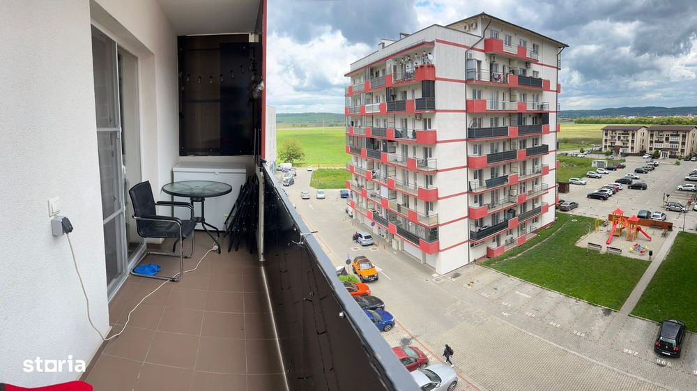 Apartament cu 2 camere, balcon și parcare — fotografia 3