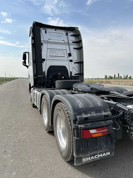 Абсолютно новый тягач Shacman X6000 6/4
