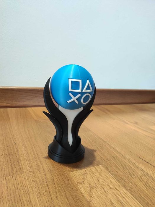 Printare 3D si Modele 3D PS5 Platinum Trophy